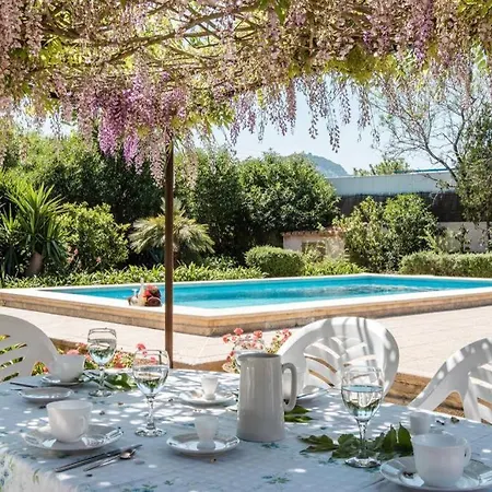 Holiday home Between Old Town And Port By Renthousing *