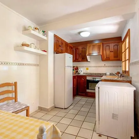 Holiday home Between Old Town And Port By Renthousing